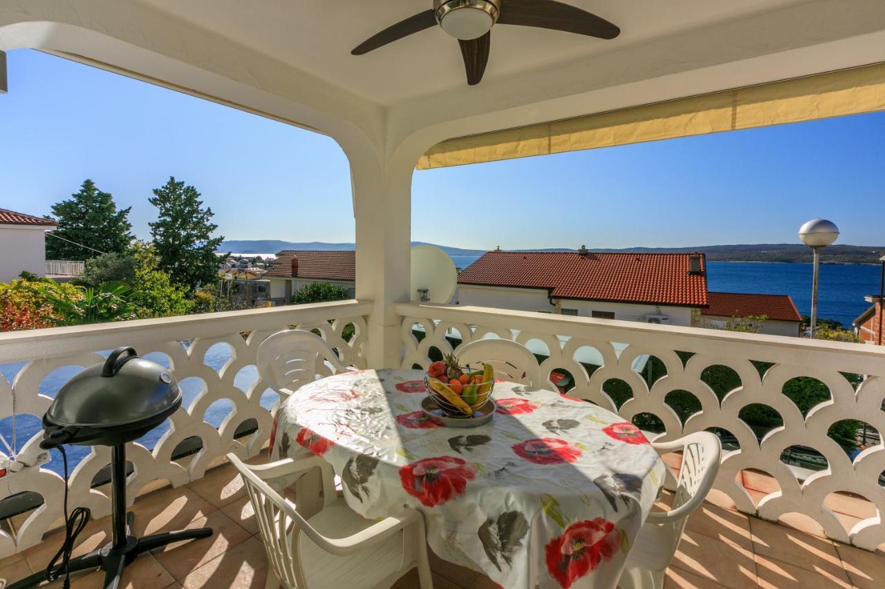 Apartment Eni Selce Buitenkant foto