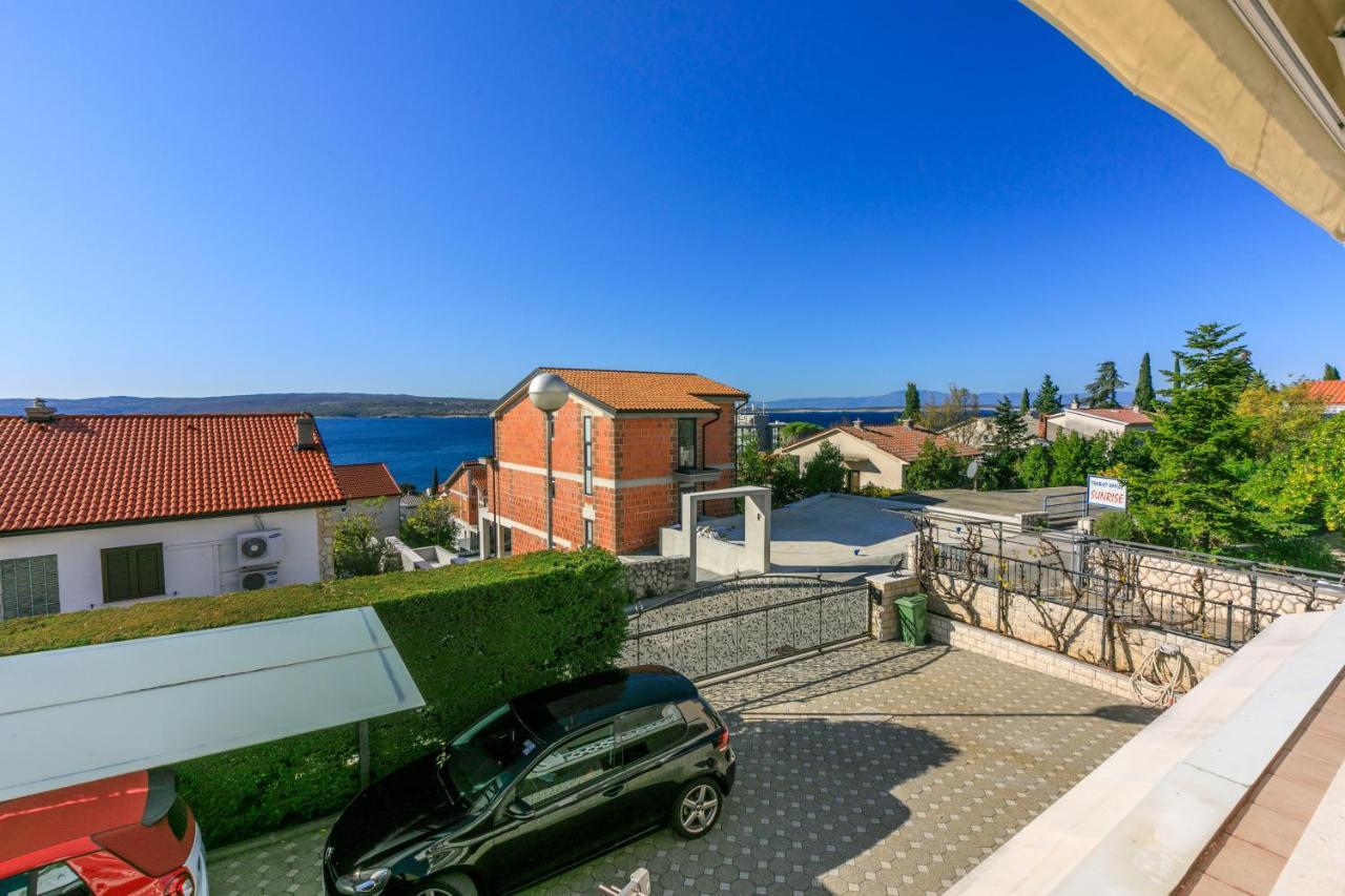 Apartment Eni Selce Buitenkant foto